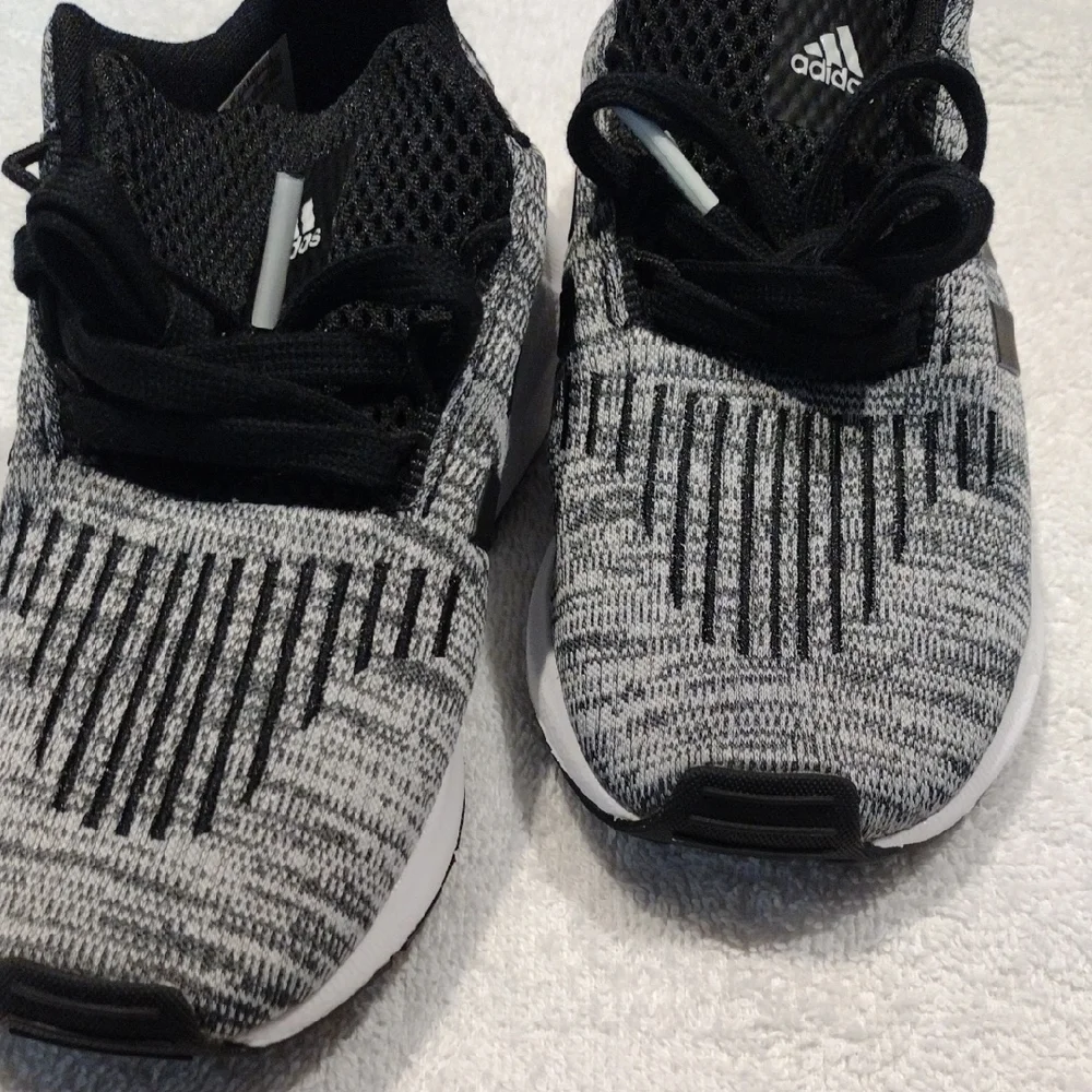 Adidas Kids Black and Gray Sneakers - Picture 4 of 5
